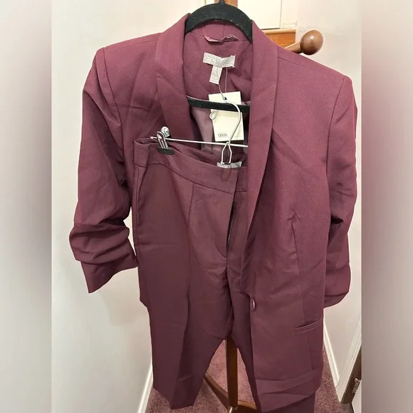 Pantsuits Bundle - Picture 2 of 15